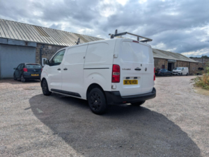 2020 Vauxhall Vivaro 2.0 Turbo D 3100 Edition L1 H1 Euro 6 (s/s) 5dr in White — image 5
