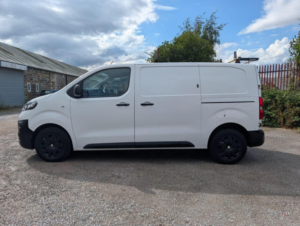 2020 Vauxhall Vivaro 2.0 Turbo D 3100 Edition L1 H1 Euro 6 (s/s) 5dr in White — image 6