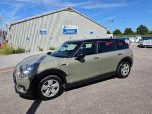 2018 MINI Clubman 1.5 Cooper Classic Euro 6 (s/s) 6dr in Grey — image 3