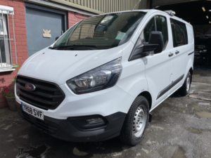 2018 Ford Transit Custom 2.0 320 Ecoblue Crew-Cab in White — image 2