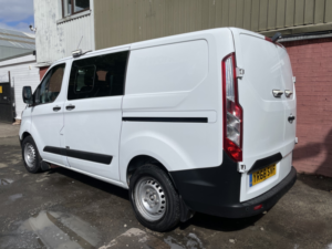 2018 Ford Transit Custom 2.0 320 Ecoblue Crew-Cab in White — image 5