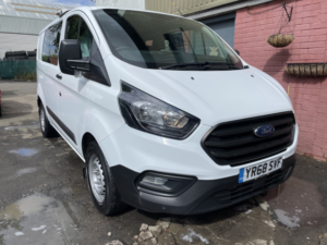 2018 Ford Transit Custom 2.0 320 Ecoblue Crew-Cab in White — image 6