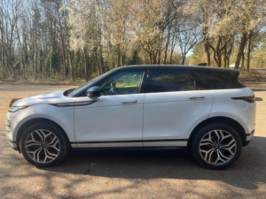2019 Land Rover Range Rover Evoque 2.0 D180 First Edition in White — image 5