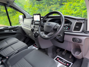 2021 Ford Transit Custom 2.0 300 Ecoblue Limited Crew Van L1 H1 Euro 6 (s/s) 5dr (6 Seat) in Black — image 3