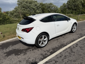 2015 Vauxhall Astra Gtc 1.4 I Turbo Limited Edition in White — image 3