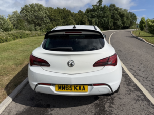 2015 Vauxhall Astra Gtc 1.4 I Turbo Limited Edition in White — image 4