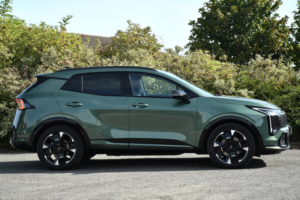 2025 Kia Sportage 1.6 H T-Gdi Gt-Line S SUV 5dr Petrol Hybrid Auto Euro 6 (s/s) (235 Bhp) in Green — image 2