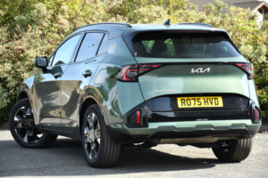 2025 Kia Sportage 1.6 H T-Gdi Gt-Line S SUV 5dr Petrol Hybrid Auto Euro 6 (s/s) (235 Bhp) in Green — image 3