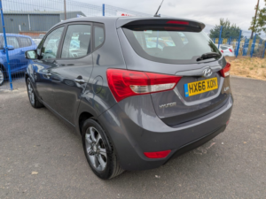2016 Hyundai Ix20 1.4 Ix20 Se 1.4 Bd in Grey — image 4