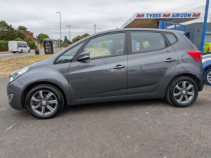2016 Hyundai Ix20 1.4 Ix20 Se 1.4 Bd in Grey — image 5