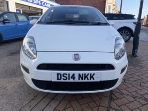 2014 Fiat Punto 1.2 Punto 3-Door 1.2 8v 69hp Pop+ in White — image 4