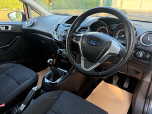 2013 Ford Fiesta 1.25 Zetec Euro 5 5dr in Grey — image 2