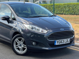 2013 Ford Fiesta 1.25 Zetec Euro 5 5dr in Grey — image 3