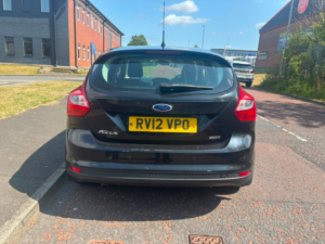 2012 Ford Focus 1.6 Tdci Zetec Hatchback 5dr Diesel Manual Euro 5 (s/s) (115 Ps) in Black — image 3
