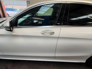 2016 Mercedes-Benz C Class 2.1 C220d Amg Line (premium) 7g-Tronic+ Euro 6 (s/s) 4dr in White — image 6