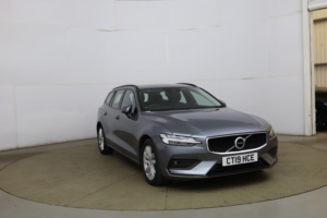 2019 Volvo V60 2.0 D4 Momentum Pro Auto Euro 6 (s/s) 5dr in Grey — image 3