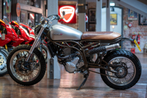 2018 Ccm Spitfire 600 in Silver — image 3