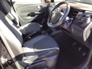 2016 Renault Captur 0.9 Tce Energy Dynamique Nav Euro 6 (s/s) 5dr in Black — image 2