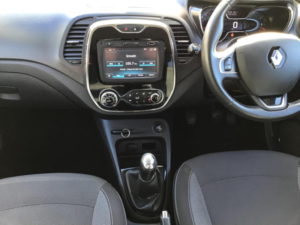2016 Renault Captur 0.9 Tce Energy Dynamique Nav Euro 6 (s/s) 5dr in Black — image 5