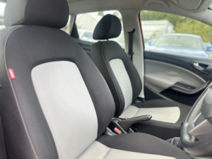 2014 SEAT Ibiza 1.4 Toca Hatchback 5dr Petrol Manual Euro 5 (85 Ps) in Red — image 6