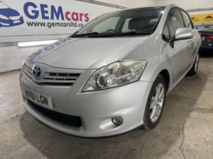 2012 Toyota Auris