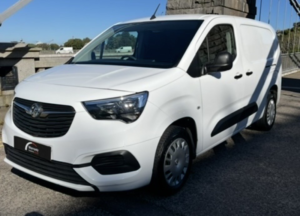 2021 Vauxhall Combo 1.5 Turbo D 2300 Sportive in White — image 5
