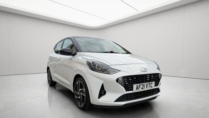 2021 Hyundai I10 1.0 Premium Auto Euro 6 (s/s) 5dr in White — image 1