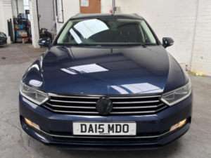 2015 Volkswagen Passat 1.6 Tdi Bluemotion Tech Se Euro 6 (s/s) 5dr in Blue — image 2