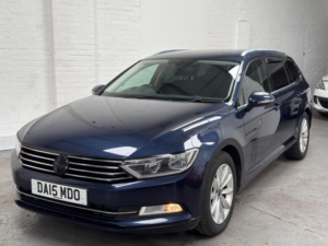 2015 Volkswagen Passat 1.6 Tdi Bluemotion Tech Se Euro 6 (s/s) 5dr in Blue — image 3
