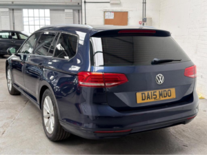 2015 Volkswagen Passat 1.6 Tdi Bluemotion Tech Se Euro 6 (s/s) 5dr in Blue — image 4