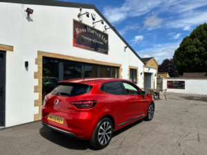 2019 Renault Clio 1.0 Tce Iconic Euro 6 (s/s) 5dr in Red — image 5