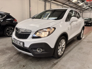 2015 Vauxhall Mokka 1.6 Cdti Se in White — image 2