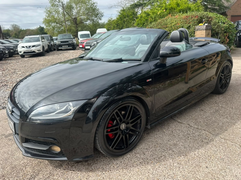 2013 Audi Tt 2.0 Tdi Black Edition in Black — image 1