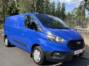 2023 Ford Transit Custom 2.0 Transit Custom Trend Van 300 L2 2.0l Ecoblue 105ps Fwd 6 Speed Manual in Blue — image 4