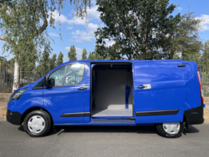 2023 Ford Transit Custom 2.0 Transit Custom Trend Van 300 L2 2.0l Ecoblue 105ps Fwd 6 Speed Manual in Blue — image 5