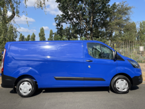 2023 Ford Transit Custom 2.0 Transit Custom Trend Van 300 L2 2.0l Ecoblue 105ps Fwd 6 Speed Manual in Blue — image 6