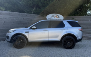 2015 Land Rover Discovery Sport 2.0 Td4 Hse in Silver — image 2