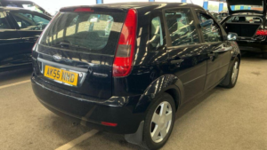 2005 Ford Fiesta 1.25 Zetec 5dr in Blue — image 5