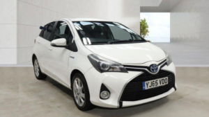 2015 Toyota Yaris 1.5 Vvt-H Sport E-CVT Euro 6 5dr in White — image 2