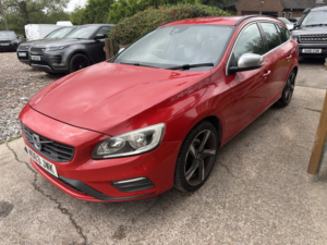 2013 Volvo V60 1.6 D2 R-Design in Red — image 2