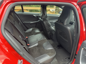2013 Volvo V60 1.6 D2 R-Design in Red — image 6