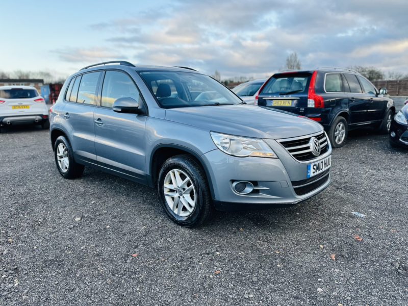 2010 Volkswagen Tiguan 2.0 Tdi S in Grey — image 1