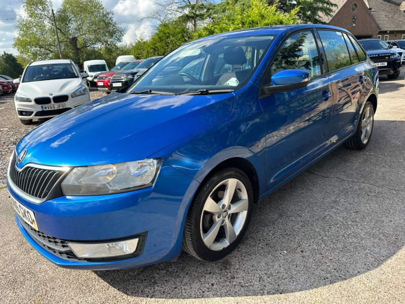 2016 Skoda Rapid Spaceback 1.4 Tdi Se Tech in Blue — image 1