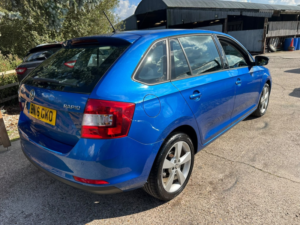 2016 Skoda Rapid Spaceback 1.4 Tdi Se Tech in Blue — image 3