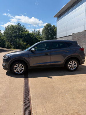 2019 Hyundai Tucson 1.6 Gdi Se Nav SUV 5dr Petrol Manual Euro 6 (s/s) (132 Ps) in Grey — image 2