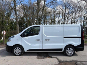 2021 Renault Trafic 2.0 Dci Energy 28 Business Swb Standard Roof Euro 6 (s/s) 5dr in White — image 4