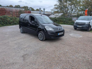 2018 Citroen Berlingo 1.6 Bluehdi 625 Enterprise L1 5dr in Black — image 6
