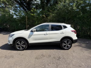 2019 Nissan Qashqai 1.5 Dci N-Connecta Dct Auto Euro 6 (s/s) 5dr in White — image 3
