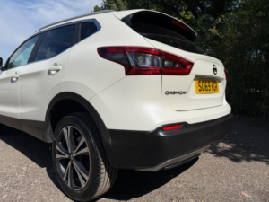 2019 Nissan Qashqai 1.5 Dci N-Connecta Dct Auto Euro 6 (s/s) 5dr in White — image 5