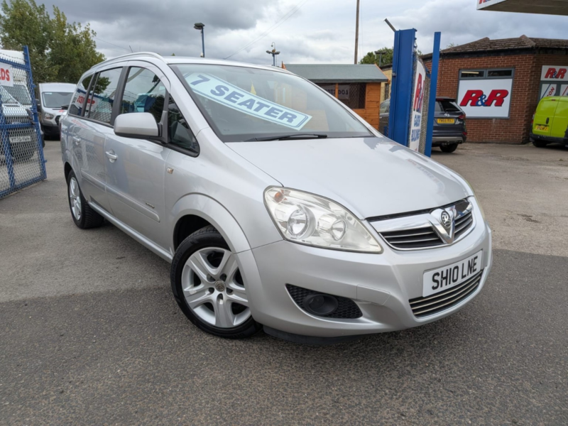 2010 Vauxhall Zafira 1.6 16v Energy in Silver — image 1